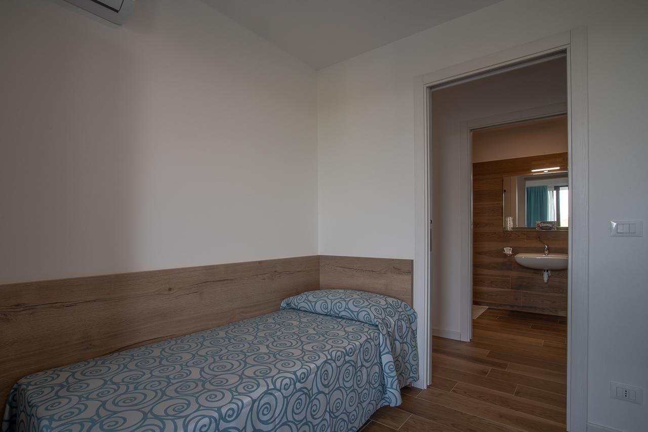 Aparthotel Miramare กราโด ภายนอก รูปภาพ